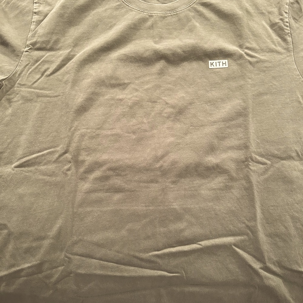Kith T shirt